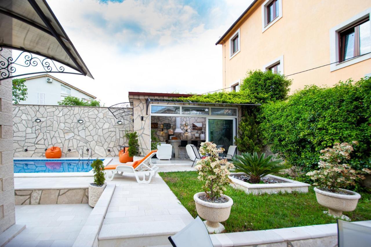Mejic Apartments Cattaro Esterno foto