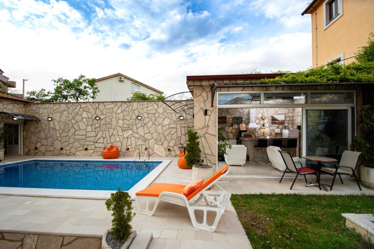 Mejic Apartments Cattaro Esterno foto