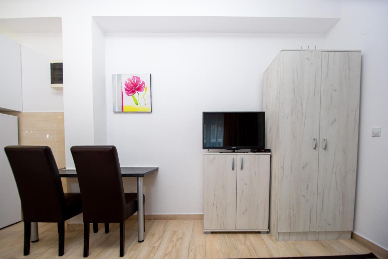 Mejic Apartments Cattaro Esterno foto