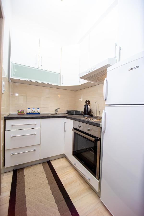 Mejic Apartments Cattaro Esterno foto