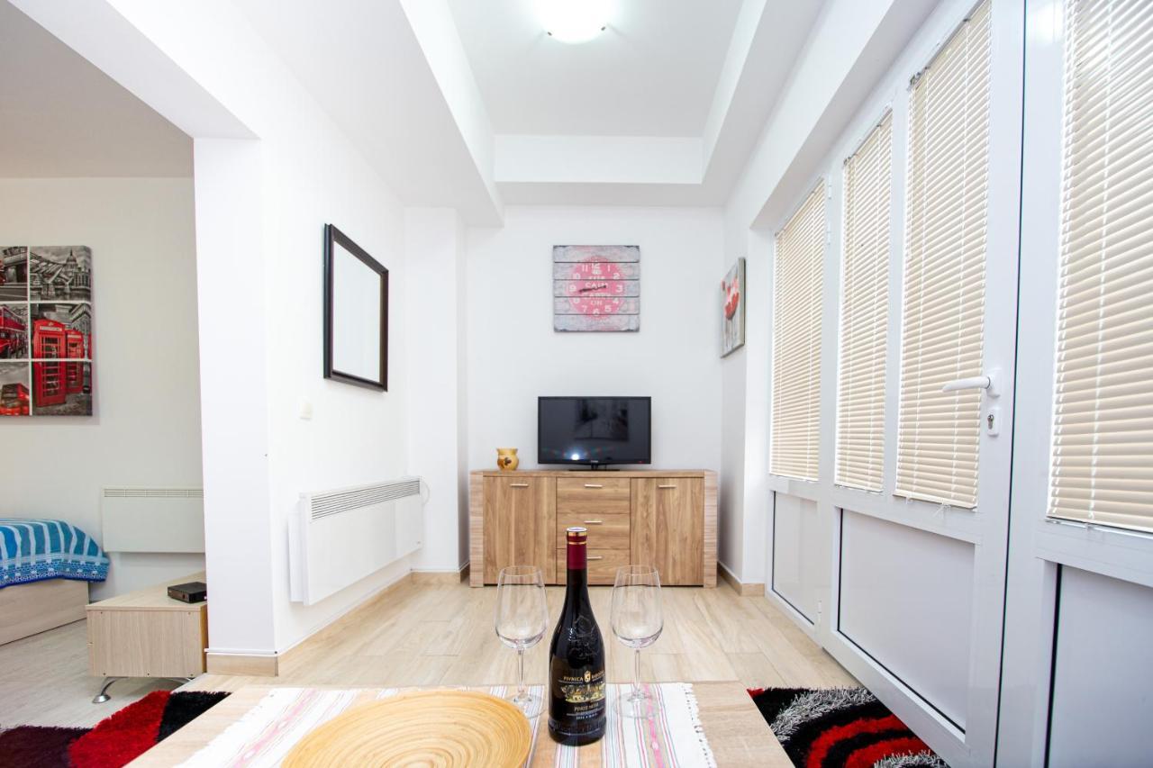 Mejic Apartments Cattaro Esterno foto