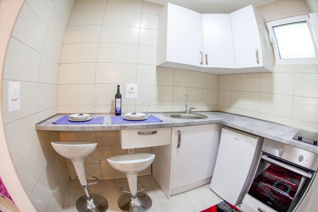 Mejic Apartments Cattaro Esterno foto